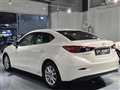 2016 Mazda Axela