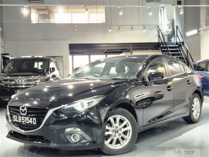 2016 Mazda Axela