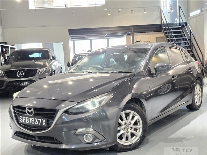 2016 Mazda Axela