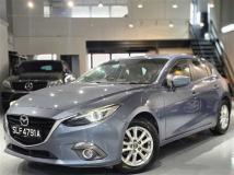 2016 Mazda Axela