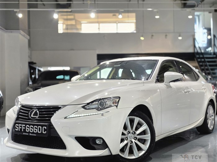 2016 Toyota LS