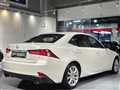 2016 Toyota LS