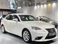 2016 Toyota LS