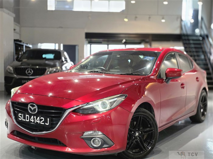 2016 Mazda Axela