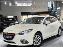 2016 Mazda Axela