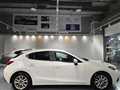 2016 Mazda Axela