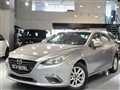 2016 Mazda Axela