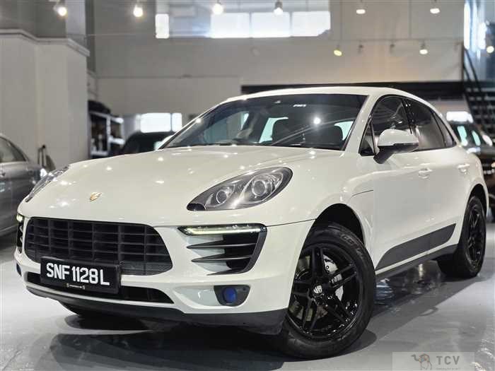 2016 Porsche Macan