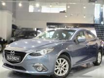 2016 Mazda Axela