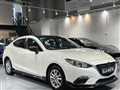2016 Mazda Axela