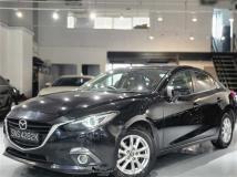 2016 Mazda Axela
