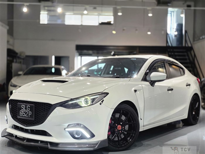 2016 Mazda Axela
