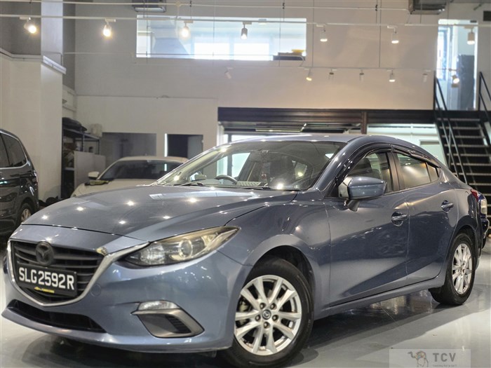 2016 Mazda Axela