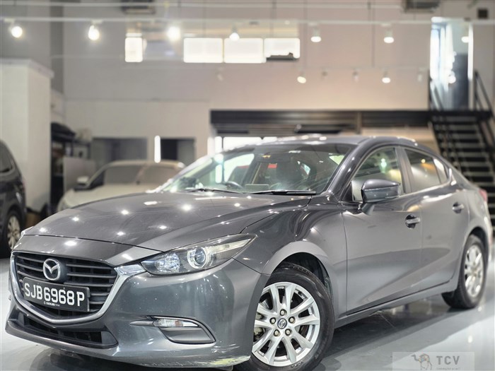 2017 Mazda Axela