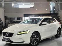 2016 Volvo V40