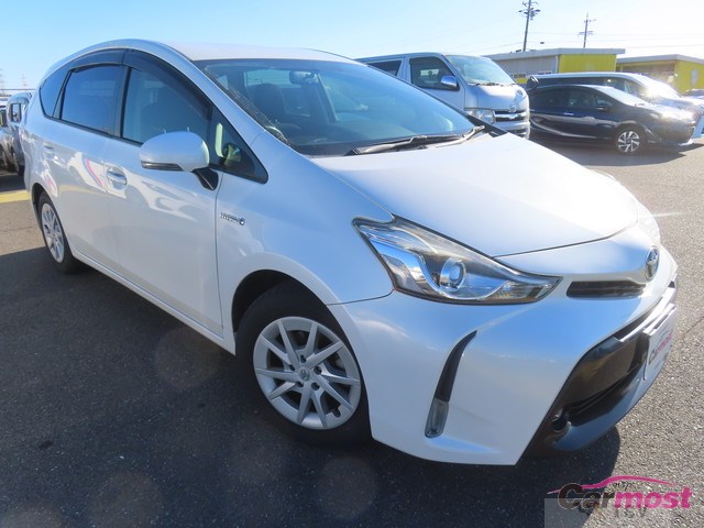 2015 Toyota PRIUS α