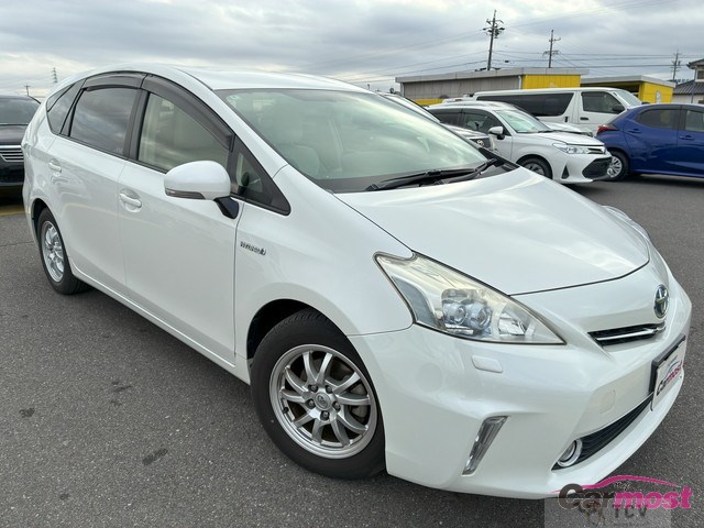 2012 Toyota PRIUS α