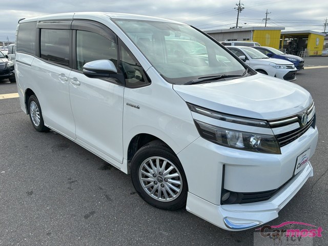 2014 Toyota Voxy