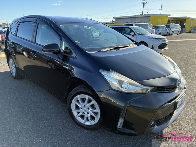 2015 Toyota PRIUS α