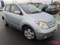 2005 Toyota IST