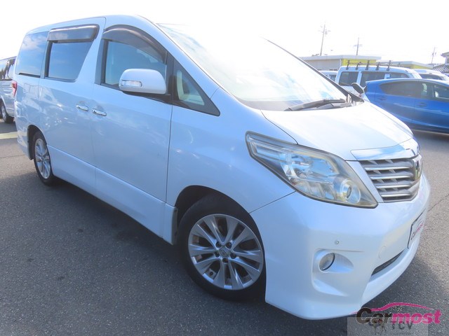 2011 Toyota Alphard