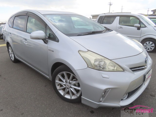 2011 Toyota PRIUS α