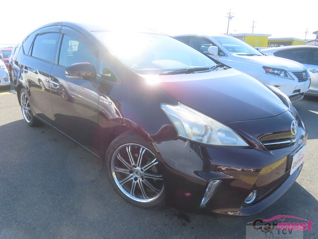 2013 Toyota PRIUS α