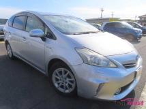 2012 Toyota PRIUS α