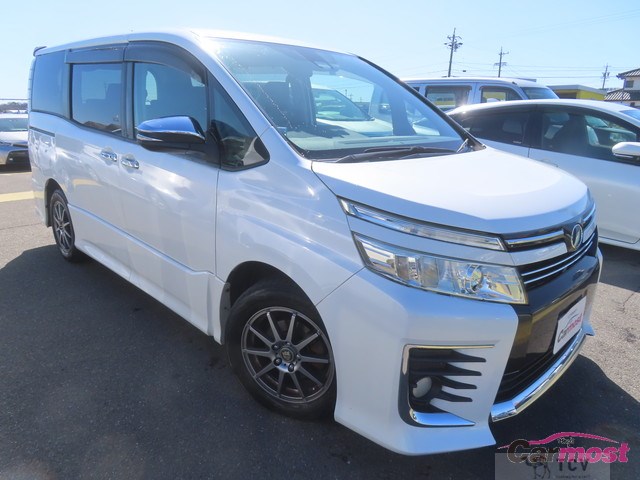 2016 Toyota Voxy