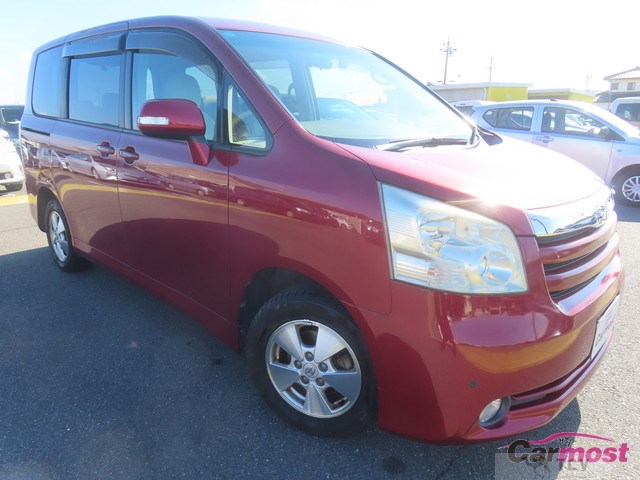 2009 Toyota Noah