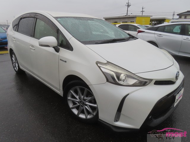 2015 Toyota PRIUS α