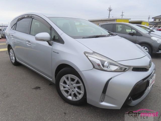2017 Toyota PRIUS α