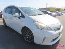 2013 Toyota PRIUS α