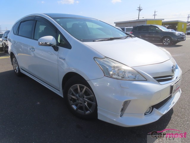 2014 Toyota PRIUS α