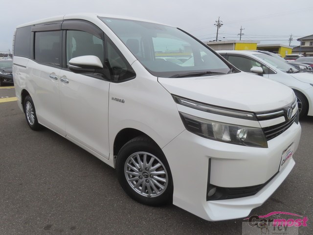 2014 Toyota Voxy