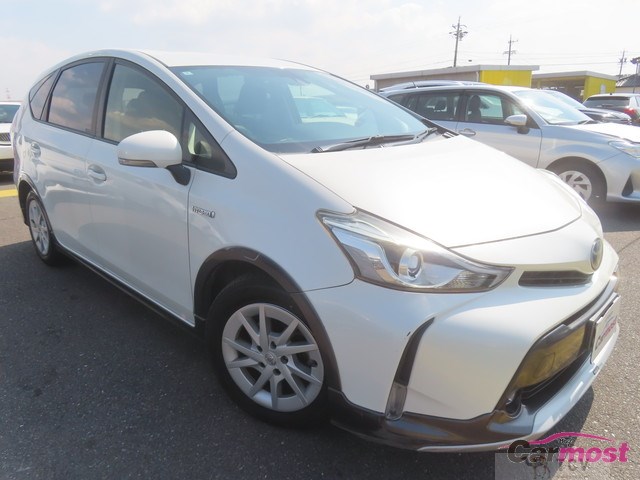 2016 Toyota PRIUS α