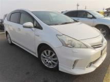 2012 Toyota PRIUS α
