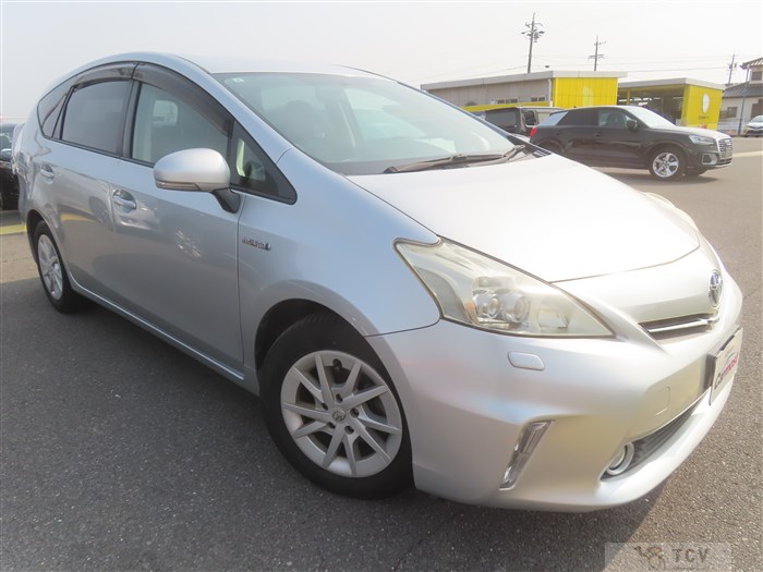 2011 Toyota PRIUS α