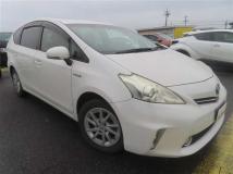 2013 Toyota PRIUS α