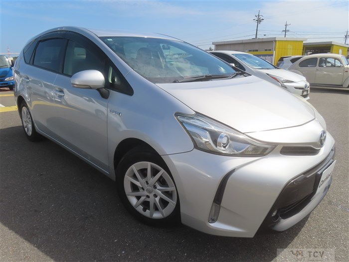 2015 Toyota PRIUS α