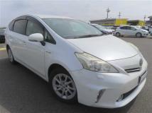 2011 Toyota PRIUS α
