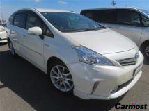 2013 Toyota PRIUS α