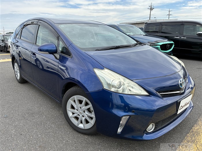 2011 Toyota PRIUS α