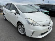 2012 Toyota PRIUS α