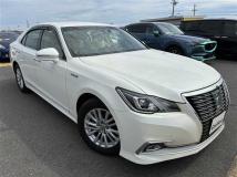 2017 Toyota Crown Hybrid