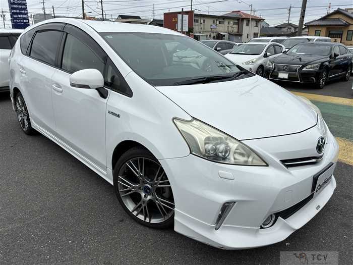 2013 Toyota PRIUS α
