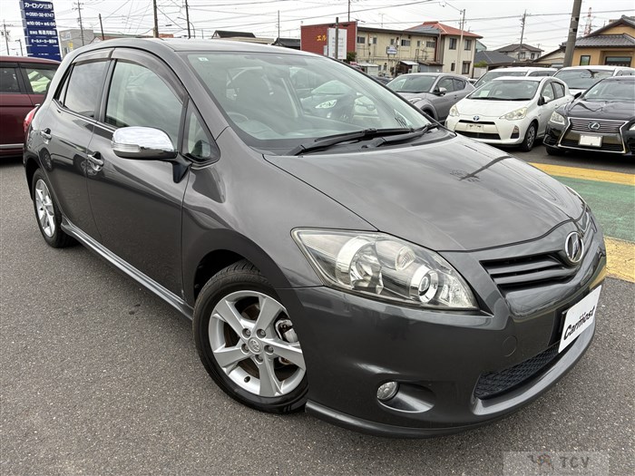 2011 Toyota Auris