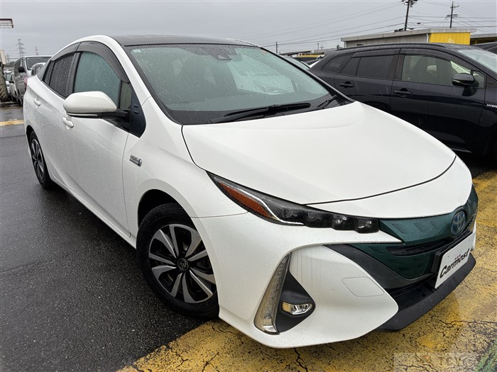 2017 Toyota Prius PHV
