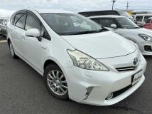 2014 Toyota PRIUS α