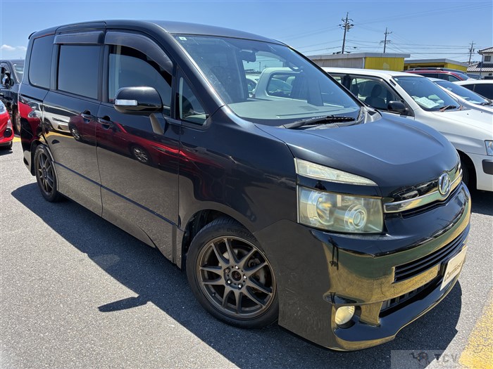 2007 Toyota Voxy